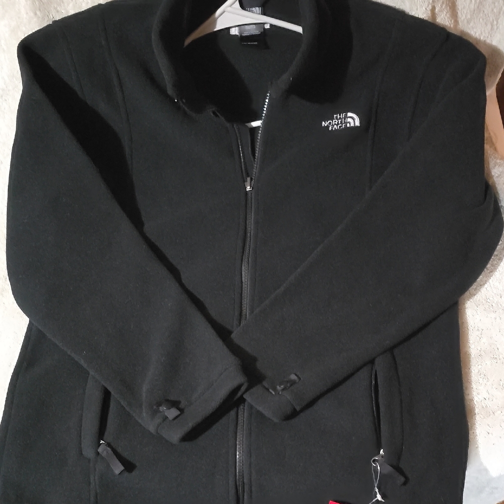 The North Face Khumbu~ Size Girl XL- Womens Large? -  Color Black ♡ NWT